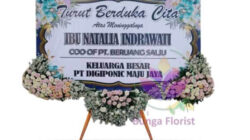 Ingin Pesan Papan Bunga Duka Cita di Malang? Pertimbangkan 7 Hal Ini