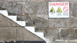 5 Tips Penanganan Hazardous Material di Industri